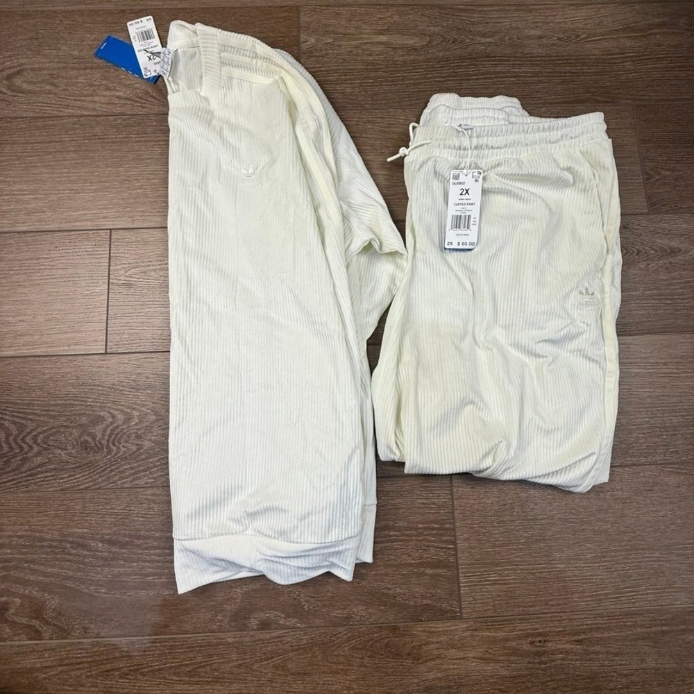 Adidas Women's Comfy Cords Velvet Corduroy Originals Set 2XL New with Tags Cream